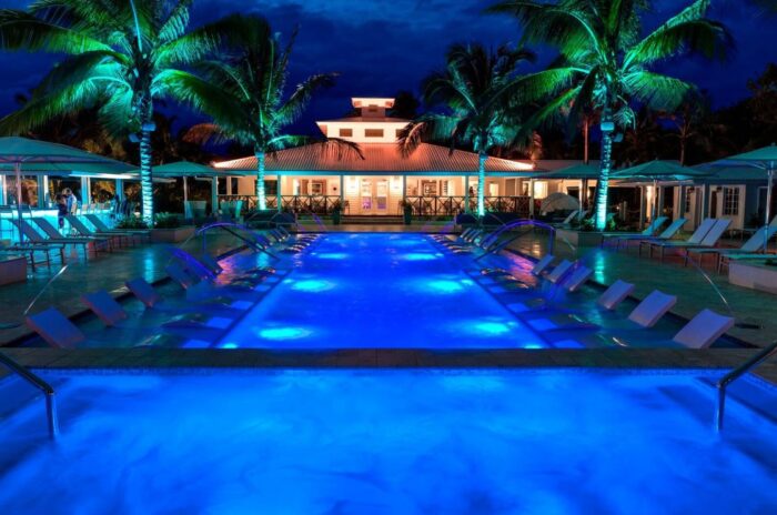 Pool-At-Night